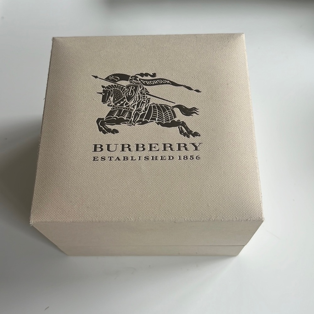 Burberry watch box